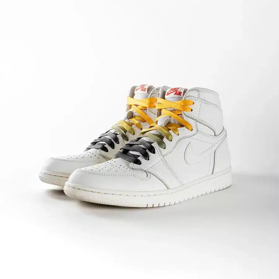 lacets de couleurs dégradés Honey orange de la marque Sweetlaces sur une paire de Nike Air Jordan 1 High