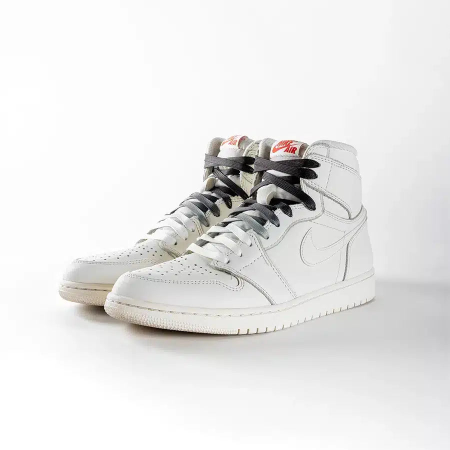 lacets de couleurs dégradés Oreo noir de la marque Sweetlaces sur une paire de Nike Air Jordan 1 High