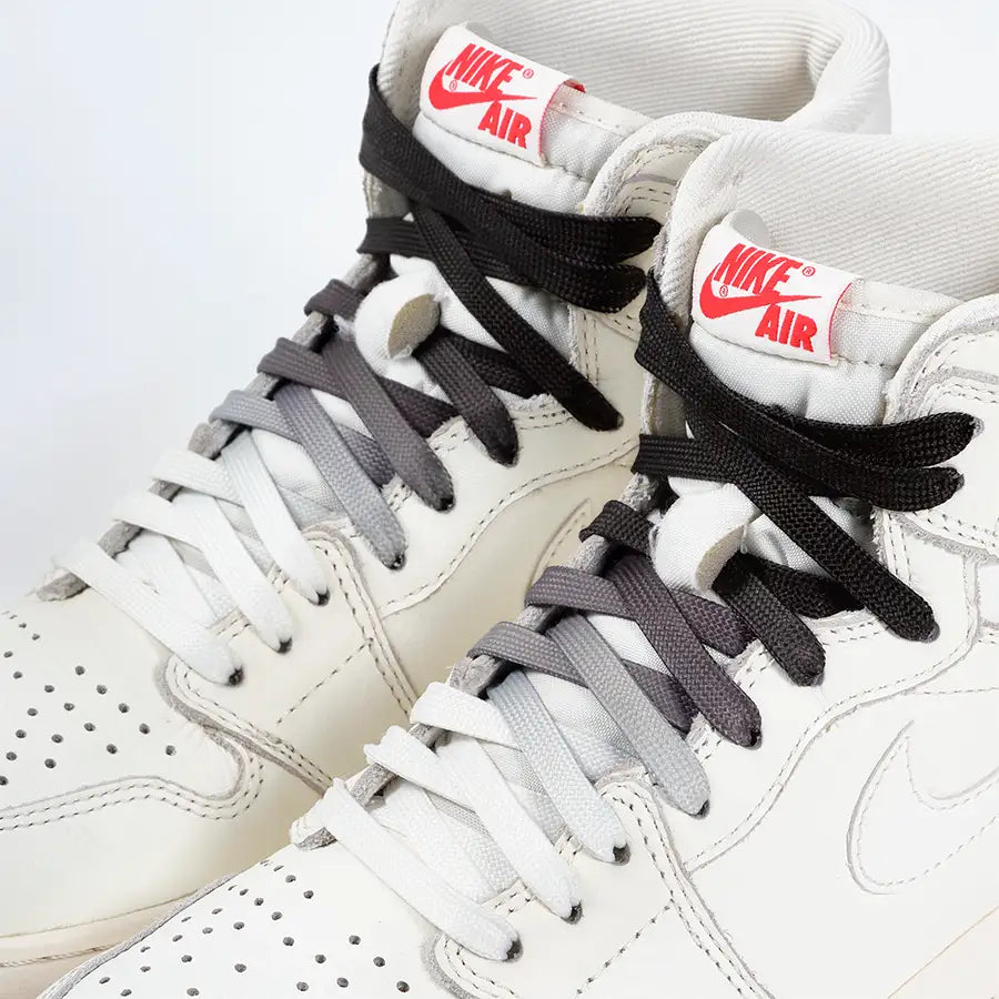 paire de lacets de couleur en dégradé Oreo noir de la marque Sweetlaces