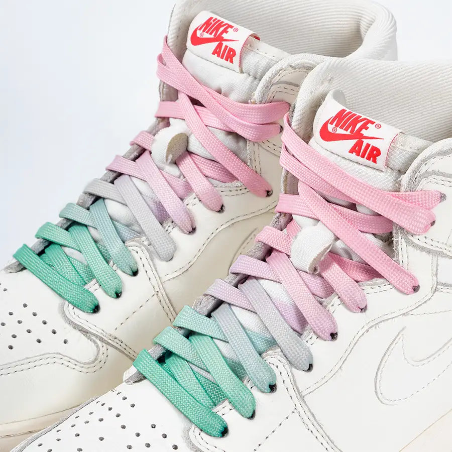 paire de lacets de couleur en dégradé Pastel Love rose de la marque Sweetlaces