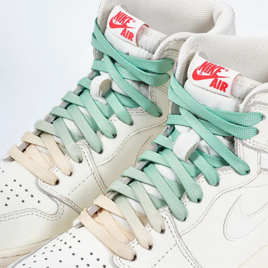 paire de lacets de couleur en dégradé Pistacchio vert de la marque Sweetlaces